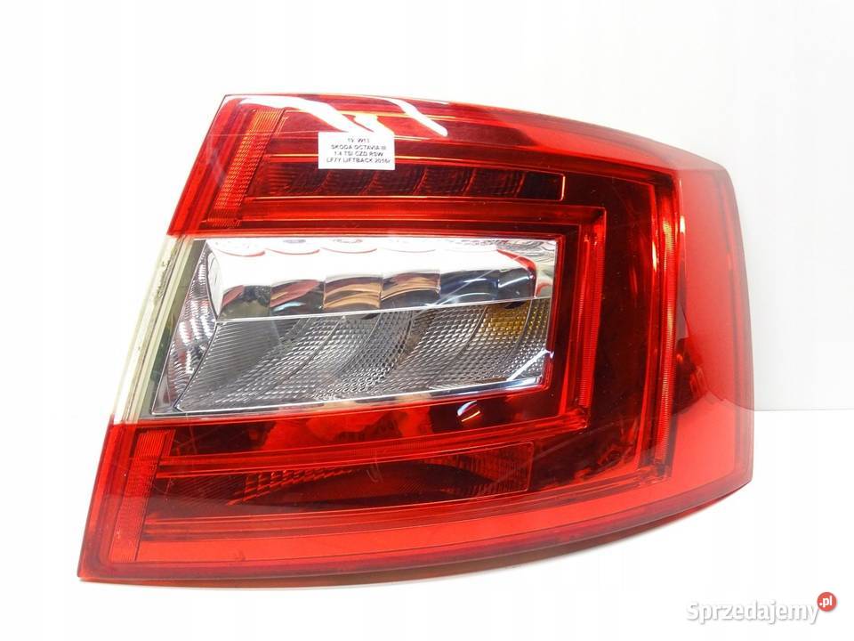 LAMPA PRAWA PRAWY TYŁ TYLNA W BŁOTNIK SKODA