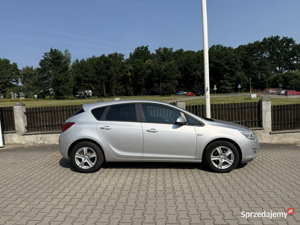Opel Astra 14 benzyna ładna opłacona J 20092019 dolnośląskie Bolesławiec