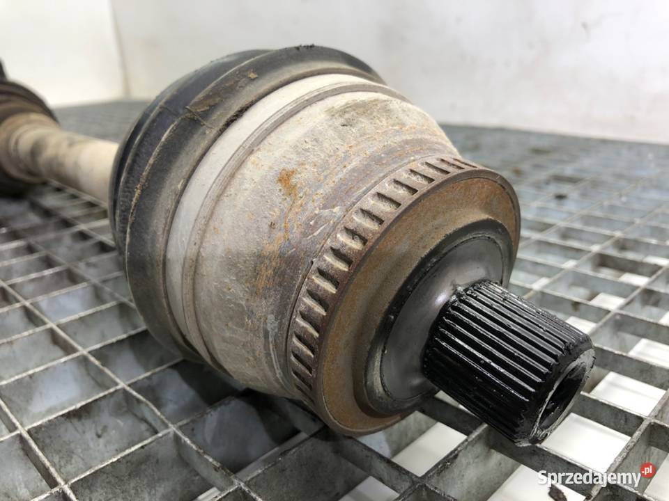 PÓŁOŚ LEWY PRZÓD AUDI A4 B6 25 180 0005 PRZEGUB