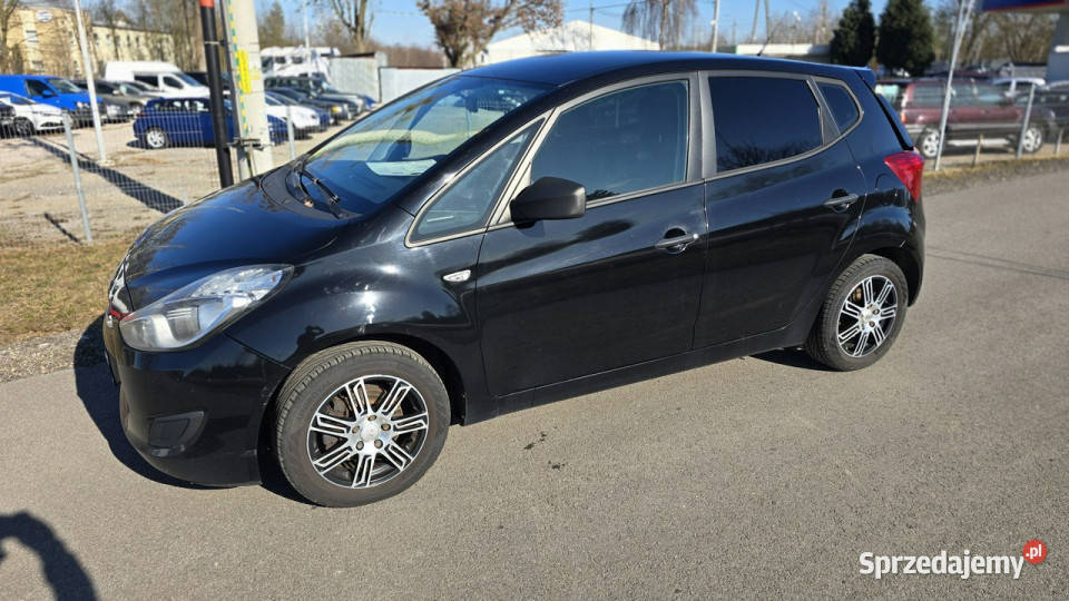 Hyundai ix20 14 B Lekko Uszkodzony Jeżdżący 90KM Karczew sprzedam