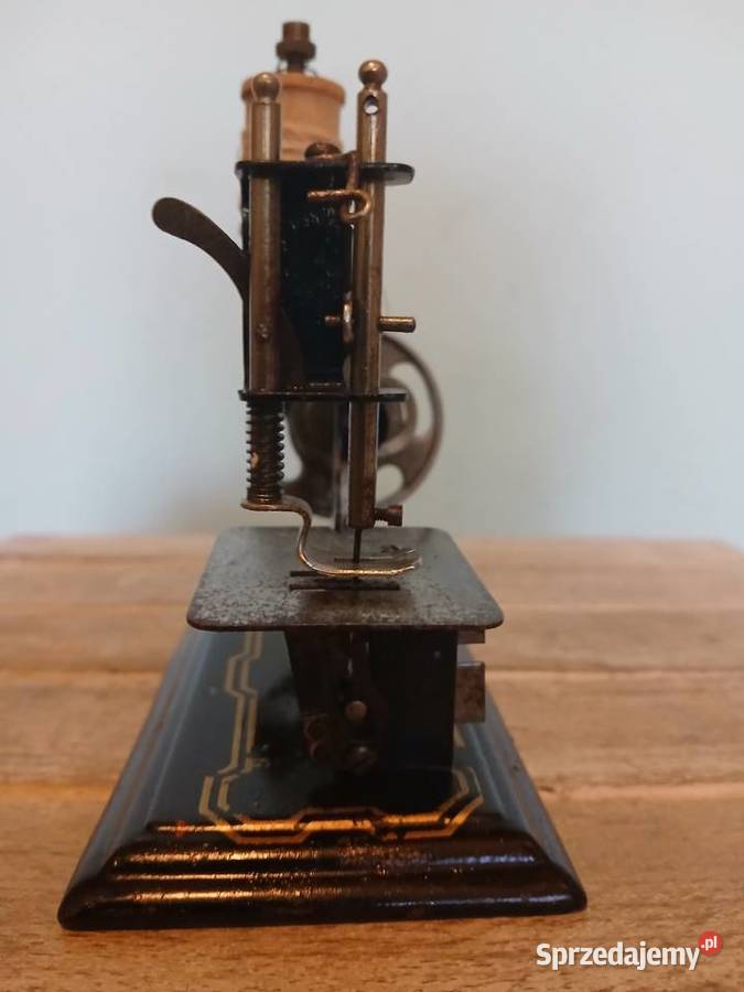 Zabytkowa miniaturowa maszyna do szycia Kraków