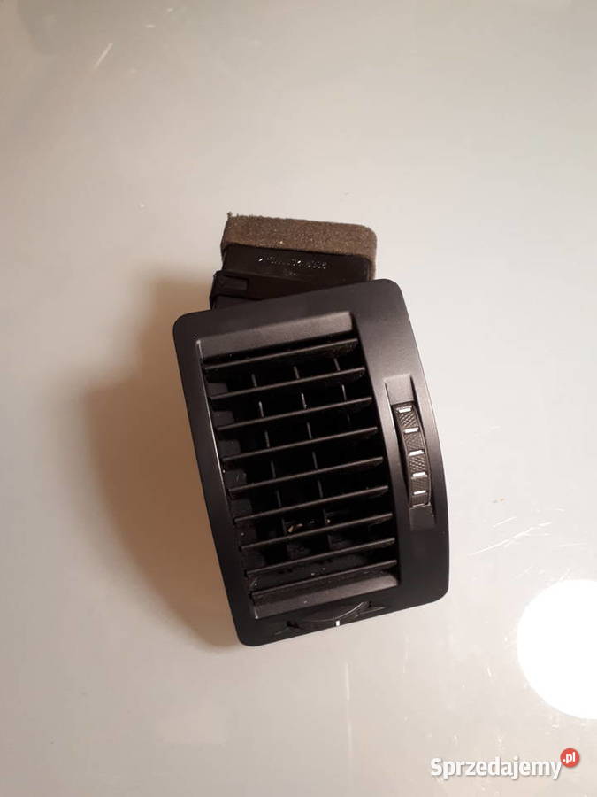 1Z0819701 KRATKA NAWIEWU KONSOLI OCTAVIA 2 LIFT osobowe