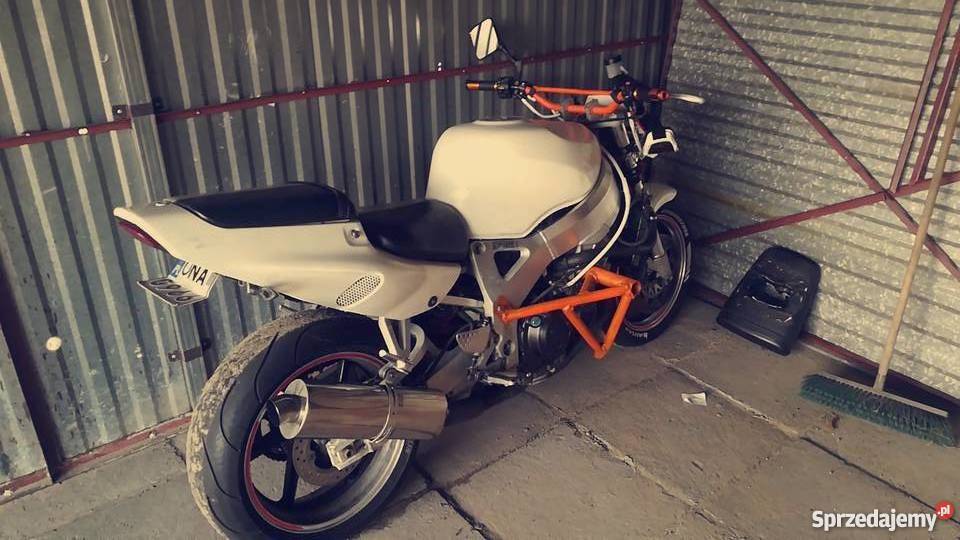 Honda CBR 900RR SC33 A2 Stunt Streetfighter Honda Zgierz