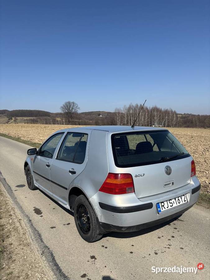 Golf 4 14 benzyna Jasło