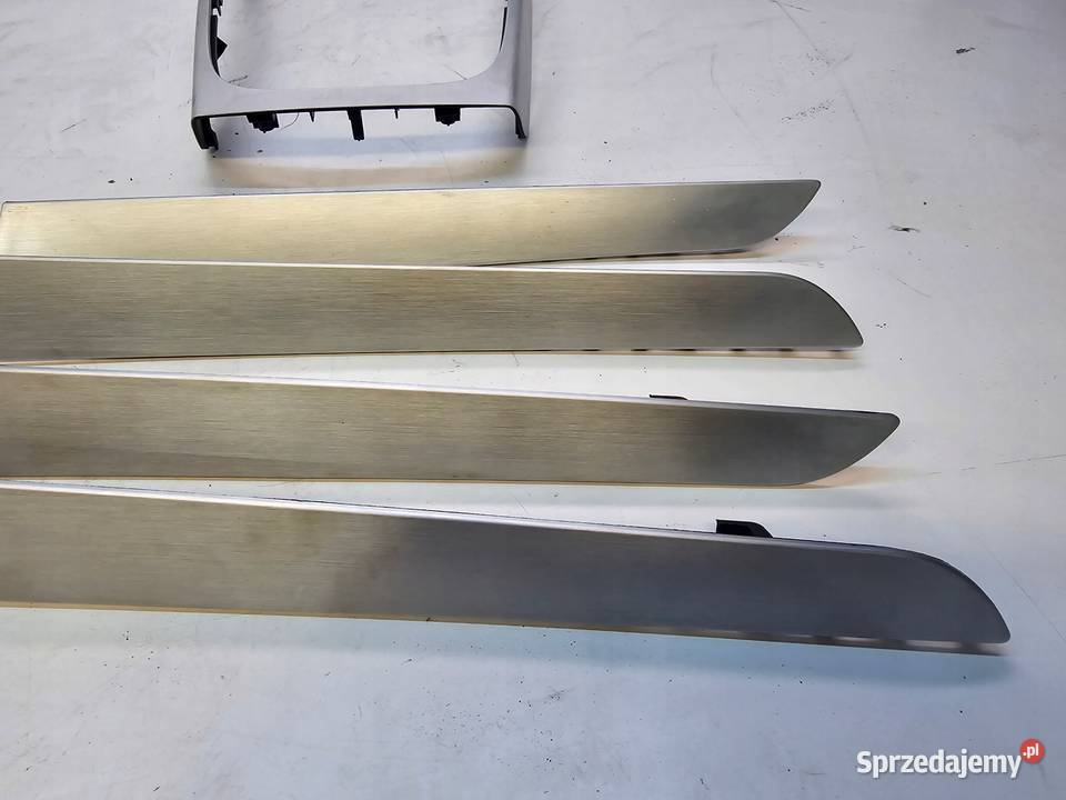 DEKORY AUDI A4 B8 A5 8K0863305 SZCZOTKOWANE osobowe Przystajń
