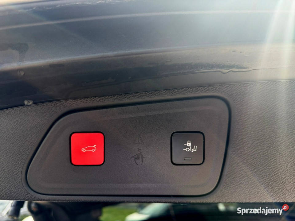 Peugeot 3008 GT kamery skóra MASAZE elklapa FUL