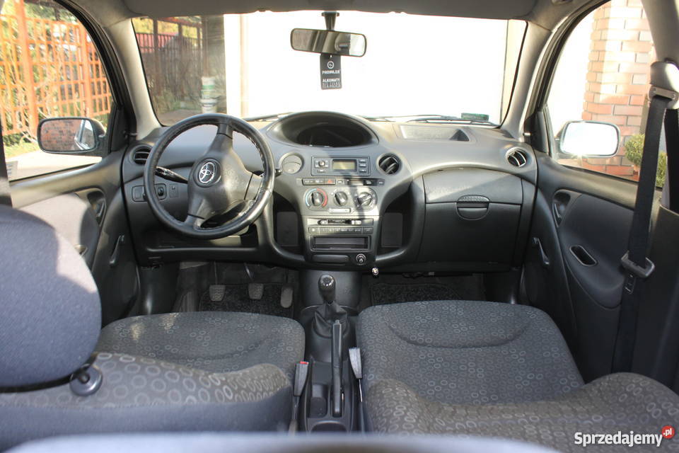 Toyota Yaris 5d 10 klima ABS CD Yaris Luboń