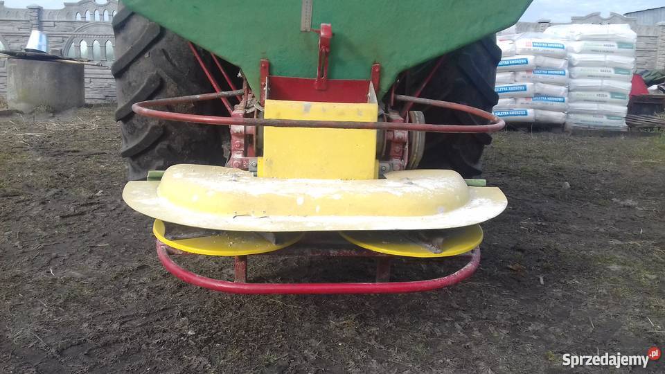 Rozsiewacz dwutalerzowy KŁOS 600l