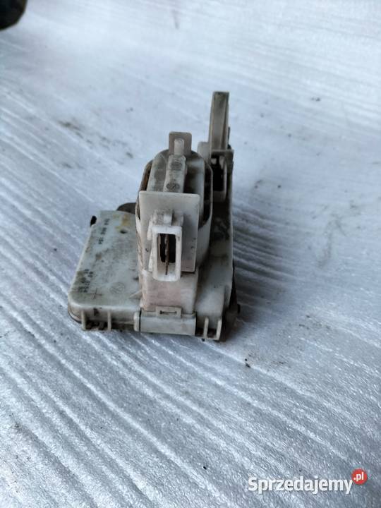 ZAMEK DRZWI PRAWY TYŁ GOLF III 1H4 862 154 lubelskie Kamień-Kolonia sprzedam