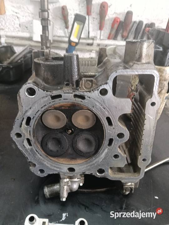 Głowica tył honda vtr 1000 Łuków