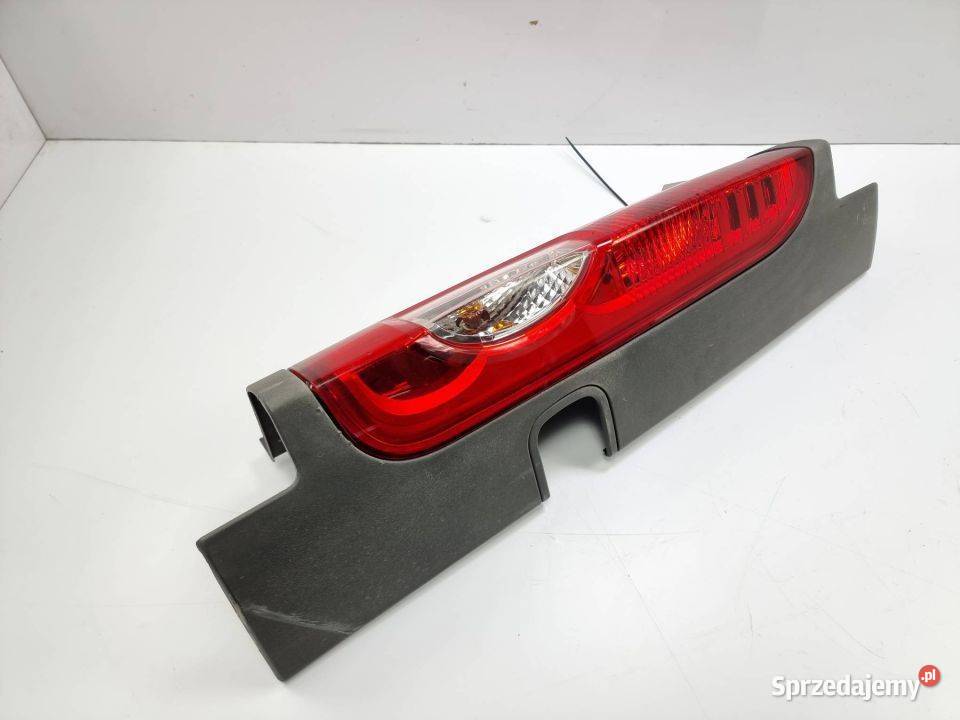 LAMPA PRAWA TYŁ RENAULT TRAFIC II 93857722 osobowe Pozostałe Lipno
