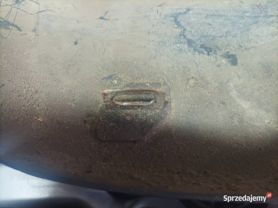 Osłony boczne Prawe Duże Plastik do WSK 125 Olsztyn sprzedam