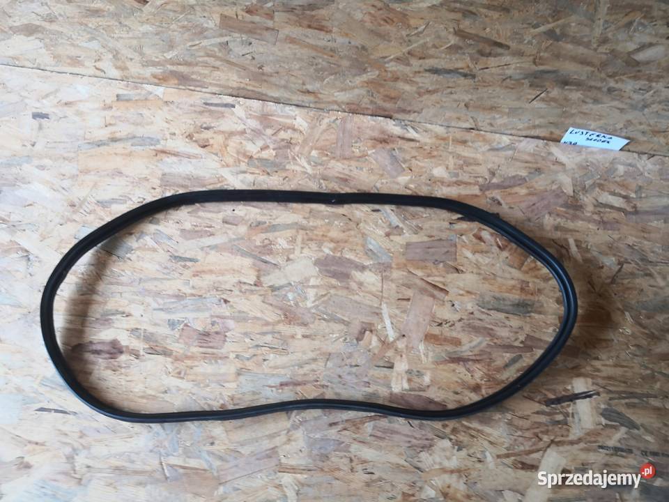 Volvo V70 XC70 USZCZELKA DRZWI PRAWA LEWA