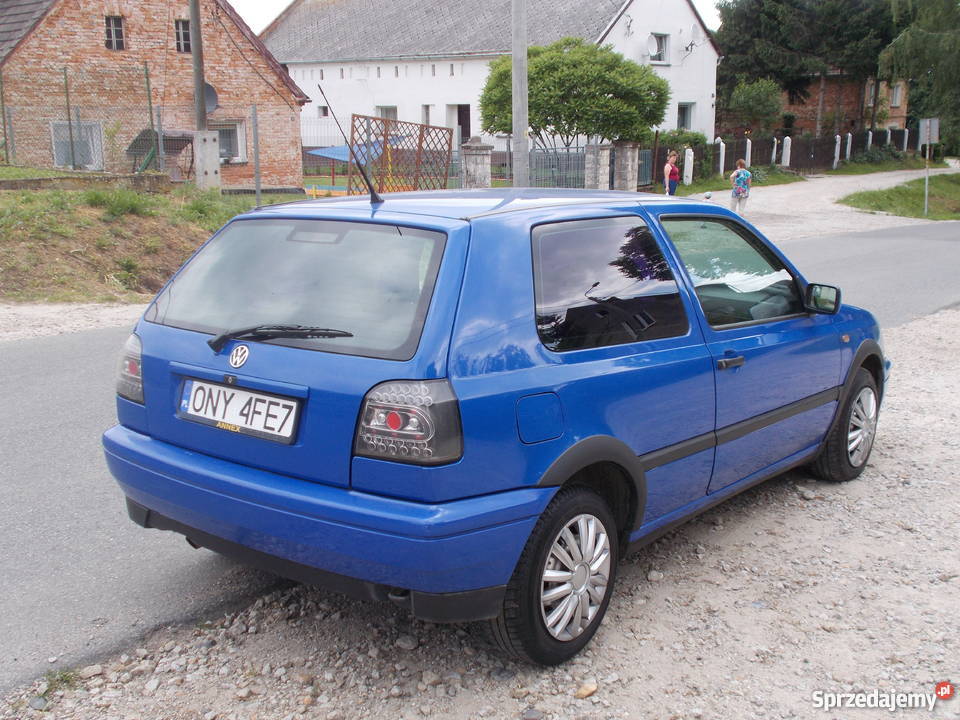 VW Golf III 1998 z klimatyzacja Golf Nysa