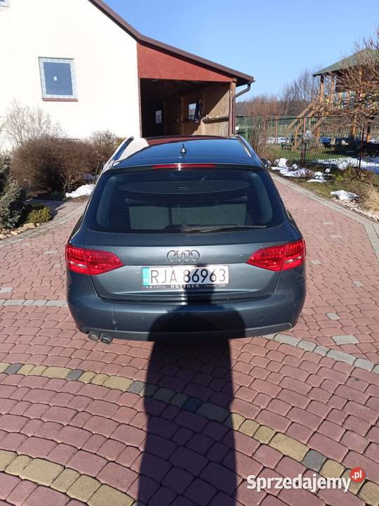 Audi a4 b8 2010r