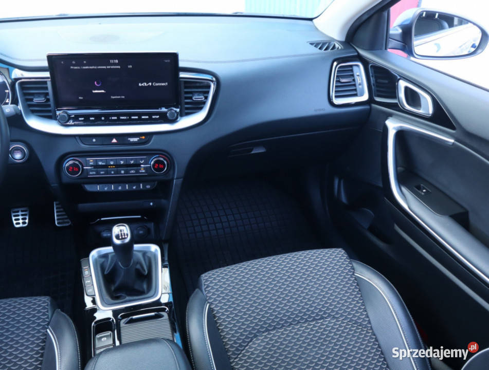 Kia Ceed 15 TGDI manualna Łódź