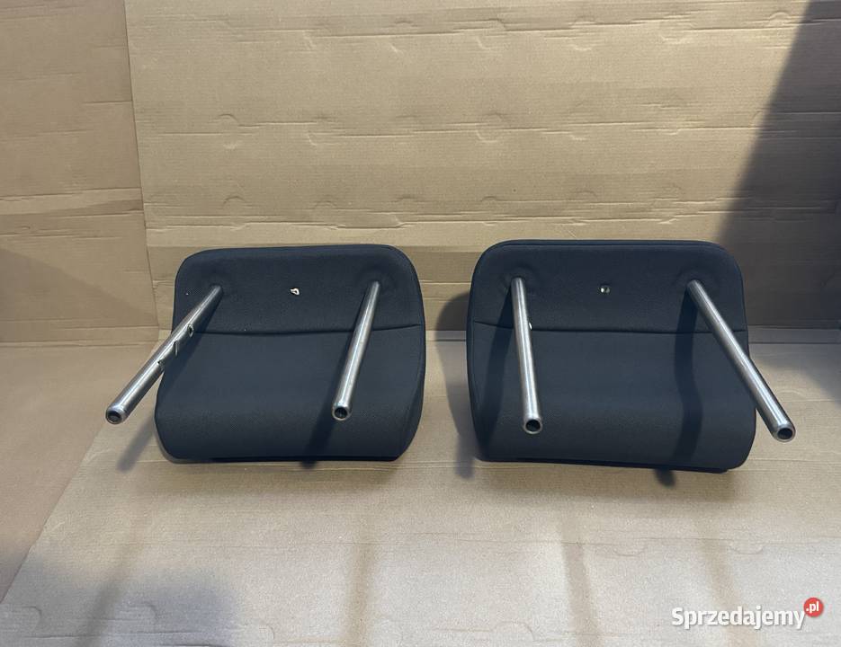 Zagłówki 2 Skoda Octavia II tylna kanapa Pozostałe