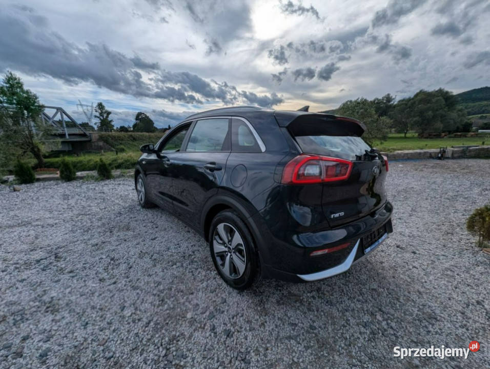 Kia Niro niro eco hybrid 16 benzyna lakier metallic Kamienna Góra