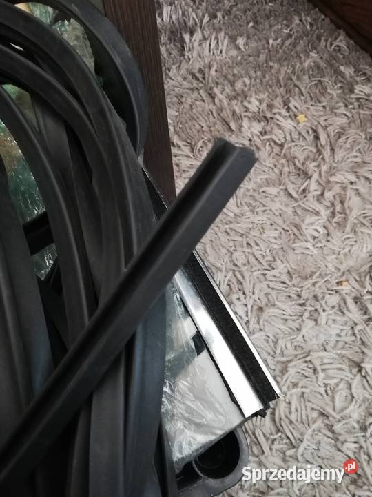 USZCZELKA DRZWI FSO WARSZAWA Kraków