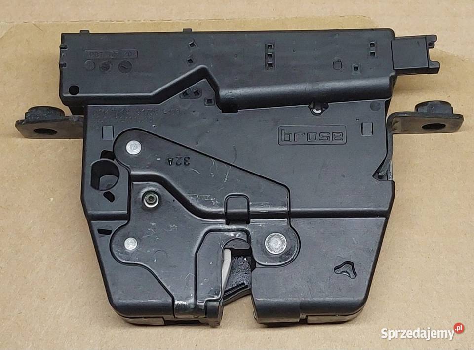 ZAMEK KLAPY BAGAŻNIKA BMW F06 F10 F30 F32 F80 Mielęcin