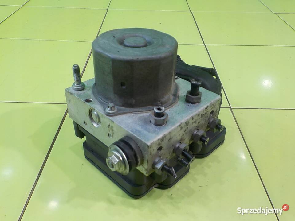 MERCEDES A W176 15 CDI 15r pompa ABS A0004310500 osobowe