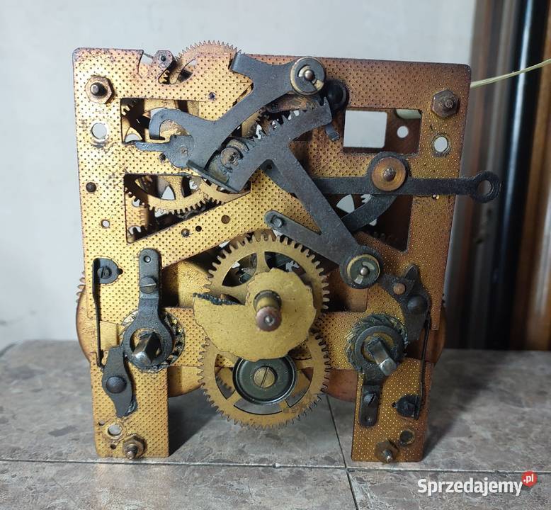 720 Mechanizm starego zegara ściennego Junghans Tczew