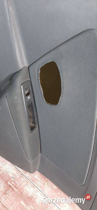 Boczek tapicerka drzwi Renault Megane III Prawy świętokrzyskie Włoszczowa