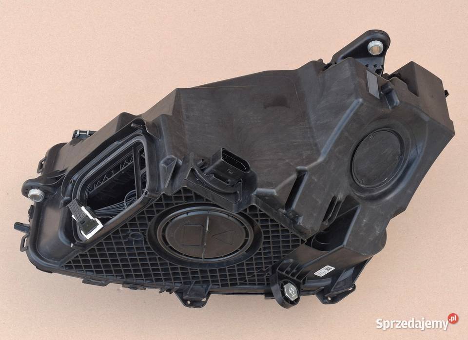 MERCEDES GLC W253 LIFT X253 REFLEKTOR PRAWY FULL Motoryzacja Bieleń