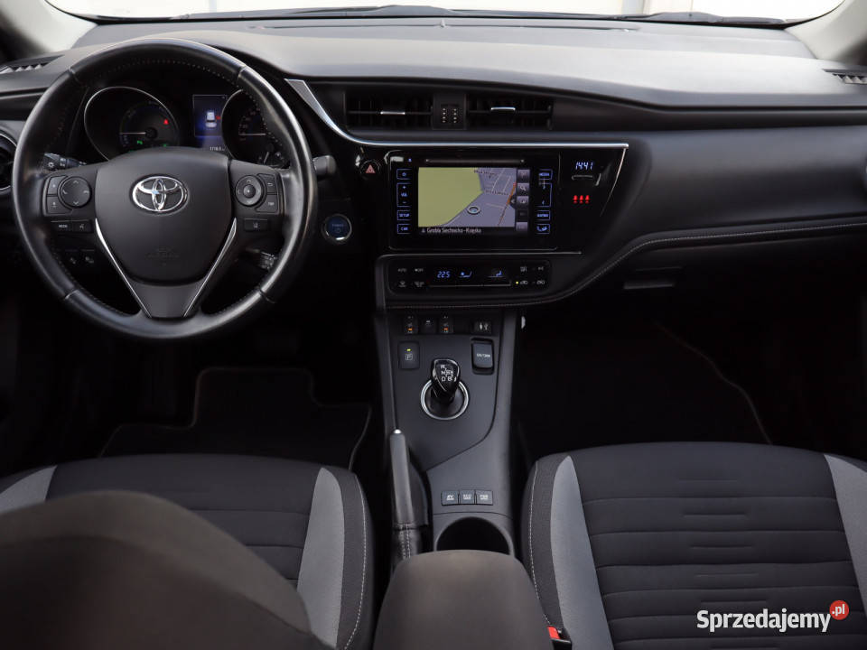 Toyota Auris Hybrid Hatchback Bielany Wrocławskie sprzedam