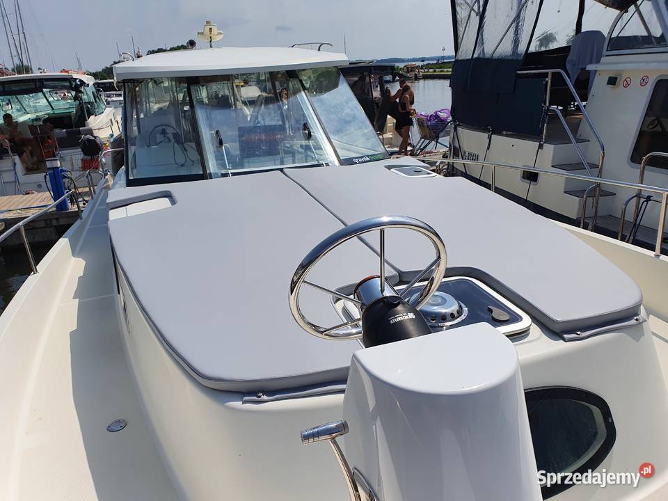 JACHT SPACEROWOMOTOROWY NAUTIKA 1000 Giżycko
