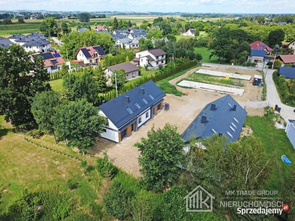 Gotowy nowy dom w zabudowie bliźniaczej 5 pokoi Niepołomice