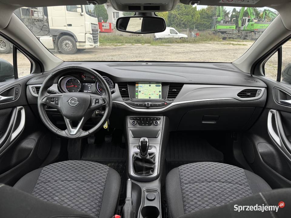 Opel Astra 14 BENZYNA Klimatronik Nawigacja 1400cm3 Konin sprzedam