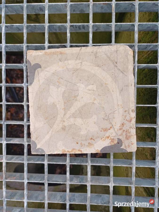 Stara 120 lat płytka podłogowa ceramiczna rogowa