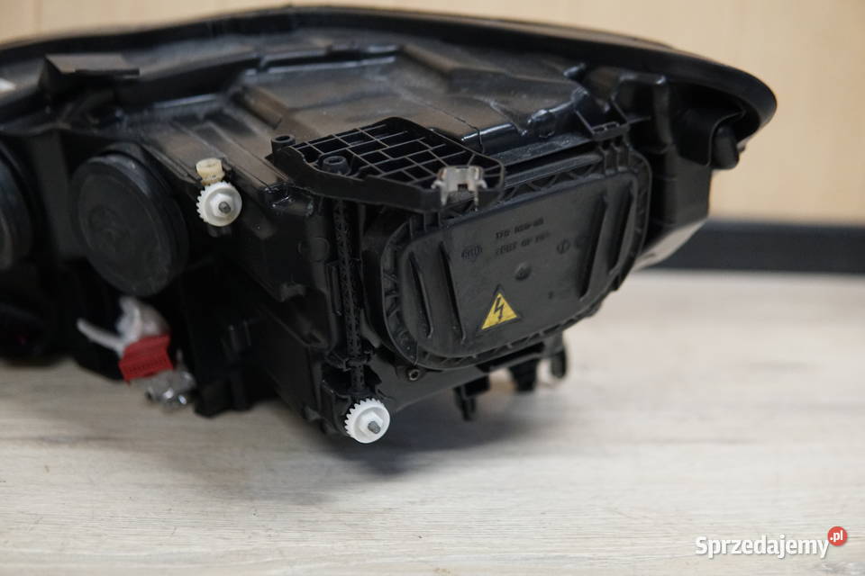Lampa Audi A6 C7 xenon nieskrętny 4G0941006C Lampy przednie Leszno