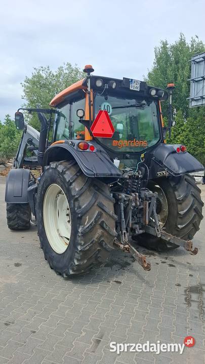ciągnik rolniczy valtra N143 Poznań