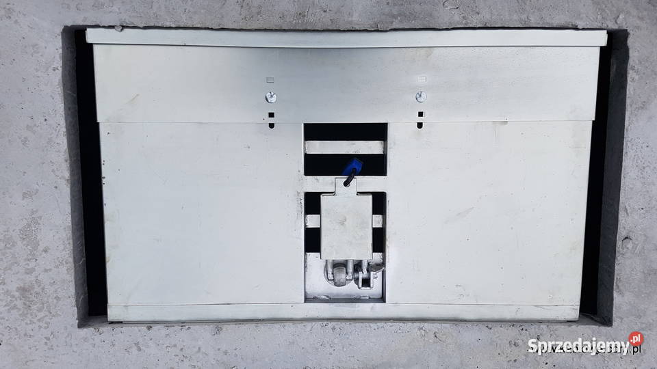 Pokrywy antywłamaniowe PIOCH do studni kablowych Warszawa