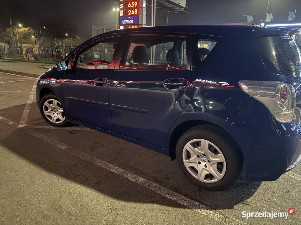 Toyota Verso 16 Rok produkcji 2013 Warszawa