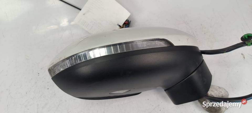LUSTERKO PRAWE VOLKSWAGEN PASSAT B8 RLINE PIN 13 Lipno