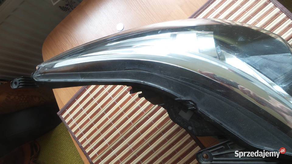 Toyota Avensis T29 soczewka Led lampa przednia osobowe Części samochodowe Łódź sprzedam