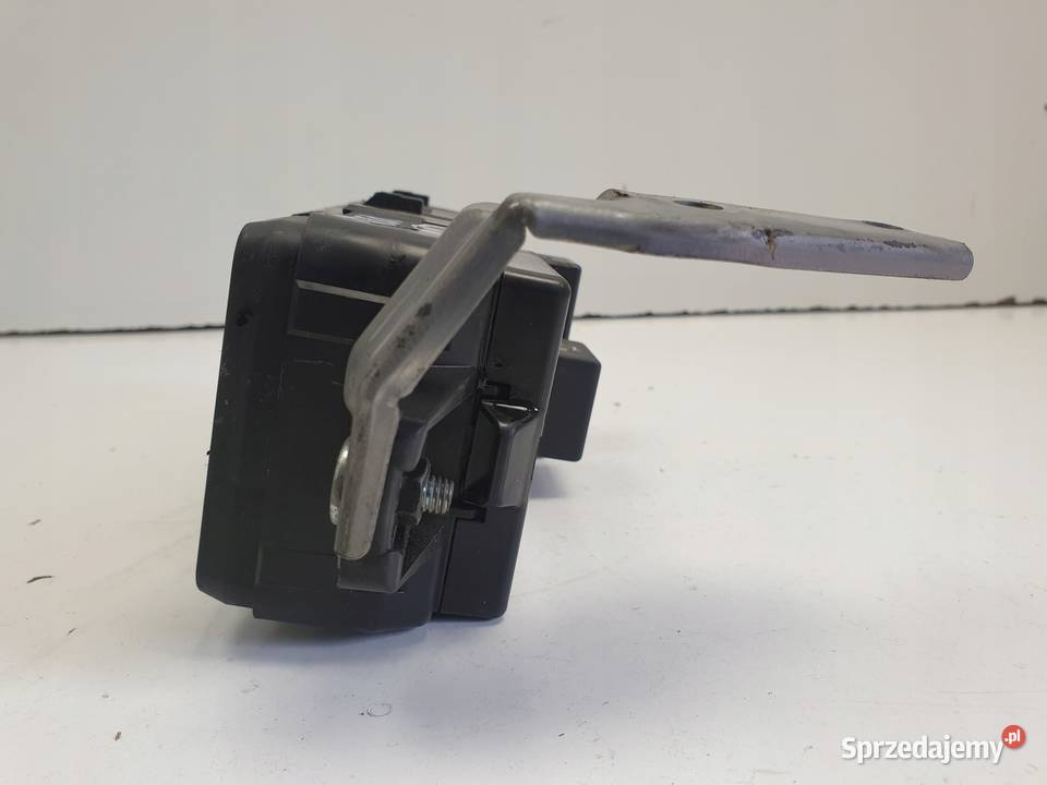 Volvo S40 V40 lift 19 D SKRZYNKA BEZPIECZNIKÓW Części samochodowe Rudka