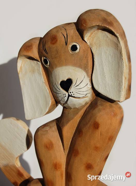 Pies piesek rzeźba figurka drewniana malowana 34 beżowy Dekoracje i ozdoby lubelskie