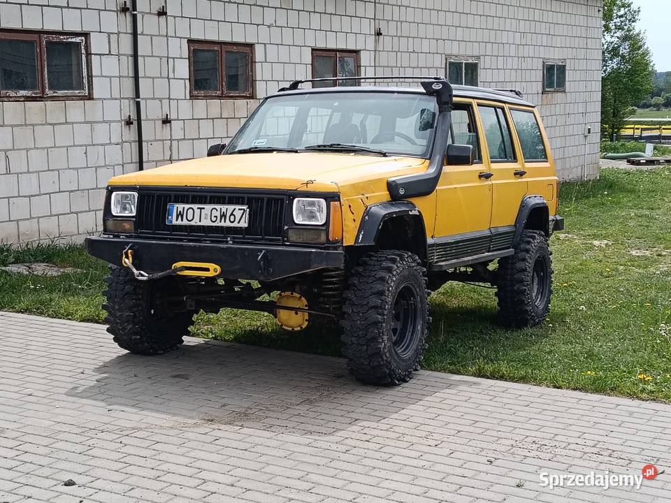 Jeep Cherokee XJ nieuszkodzony Smoryń