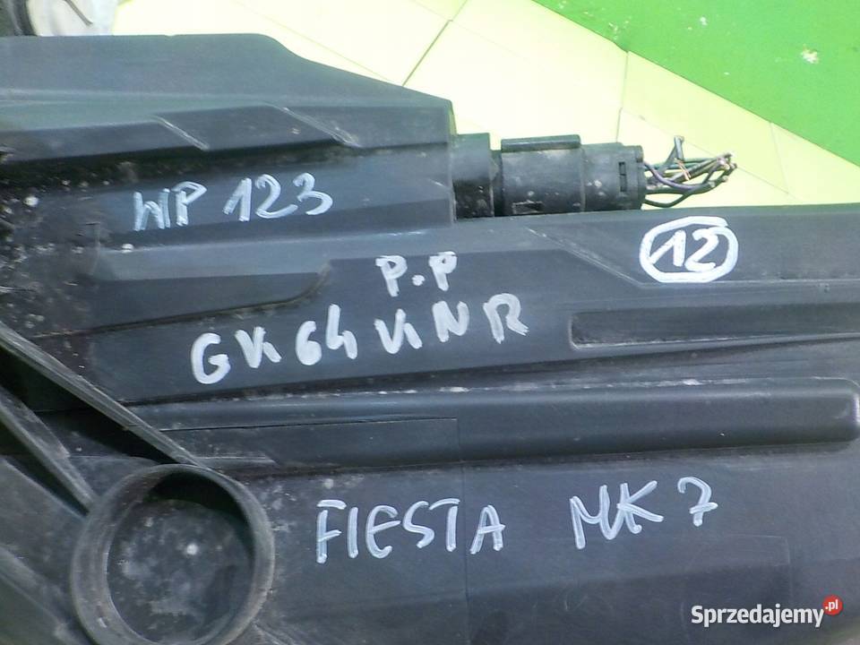 FORD FIESTA MK7 125B 14r lampa prawa przod mazowieckie Suków