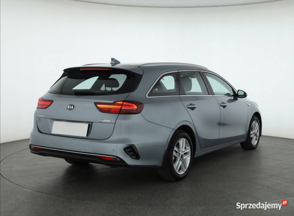 Kia Ceed 16 CRDi MHEV