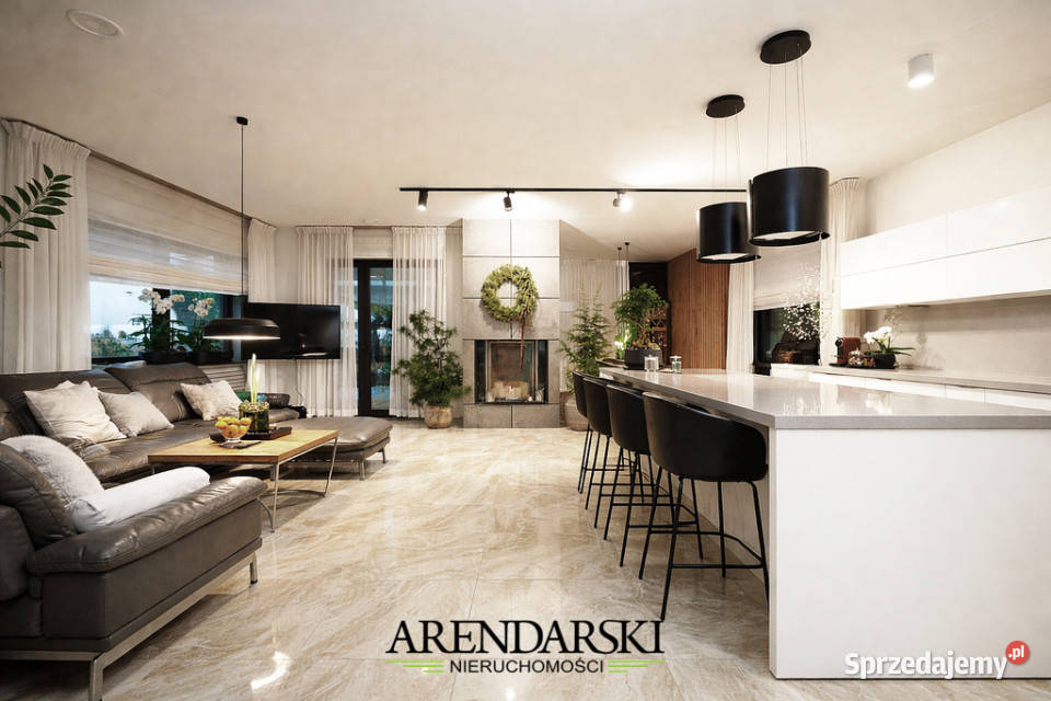 DOM Z BASENEM GARAŻ NA 5 AUT