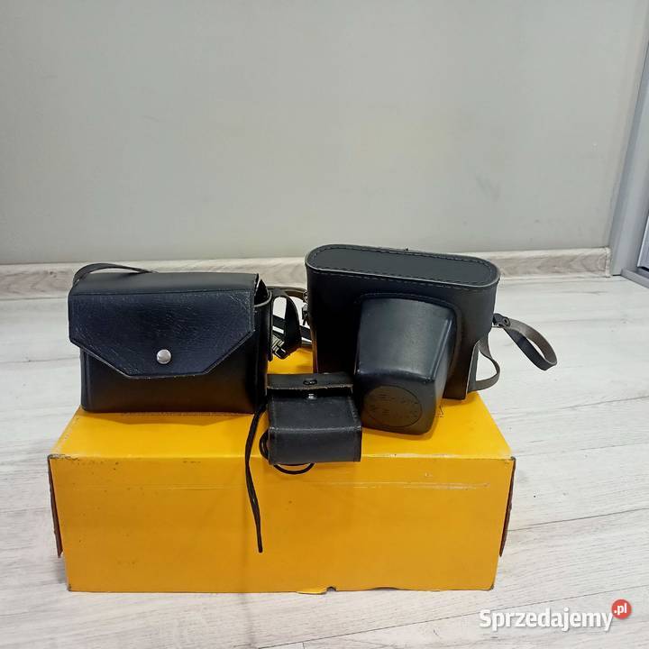 Aparat Fotograficzny Zenit ET Lampa Błyskowa Zabrze