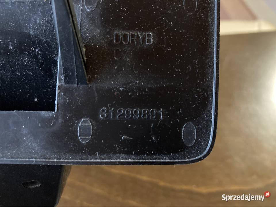 Nakładka zamka Volvo xc60 o numerze 31299891 Skawina