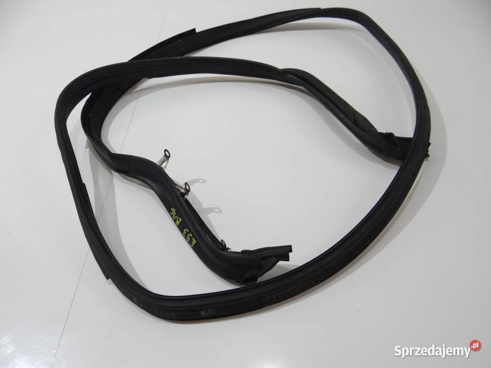 USZCZELKA KLAPY BAGAŻNIKA BMW E93