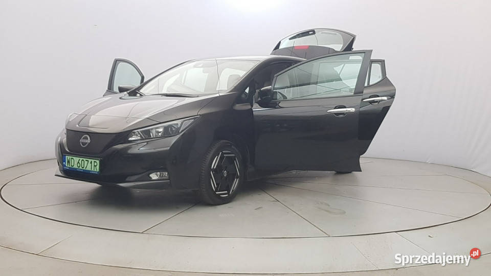 Nissan Leaf 40kWh Acenta Z polskiego salonu 0cm3 sprzedam