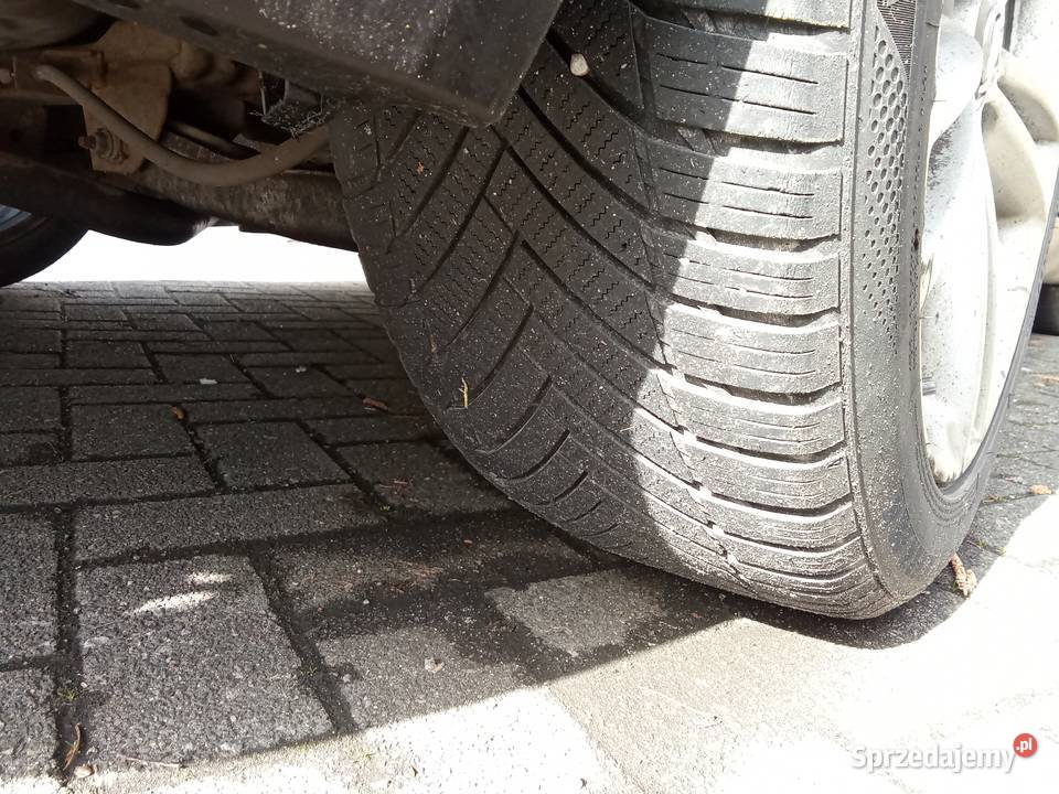 Sprzedam Insignia z uszkodzonym silnikiem podgrzewane fotele Legnica